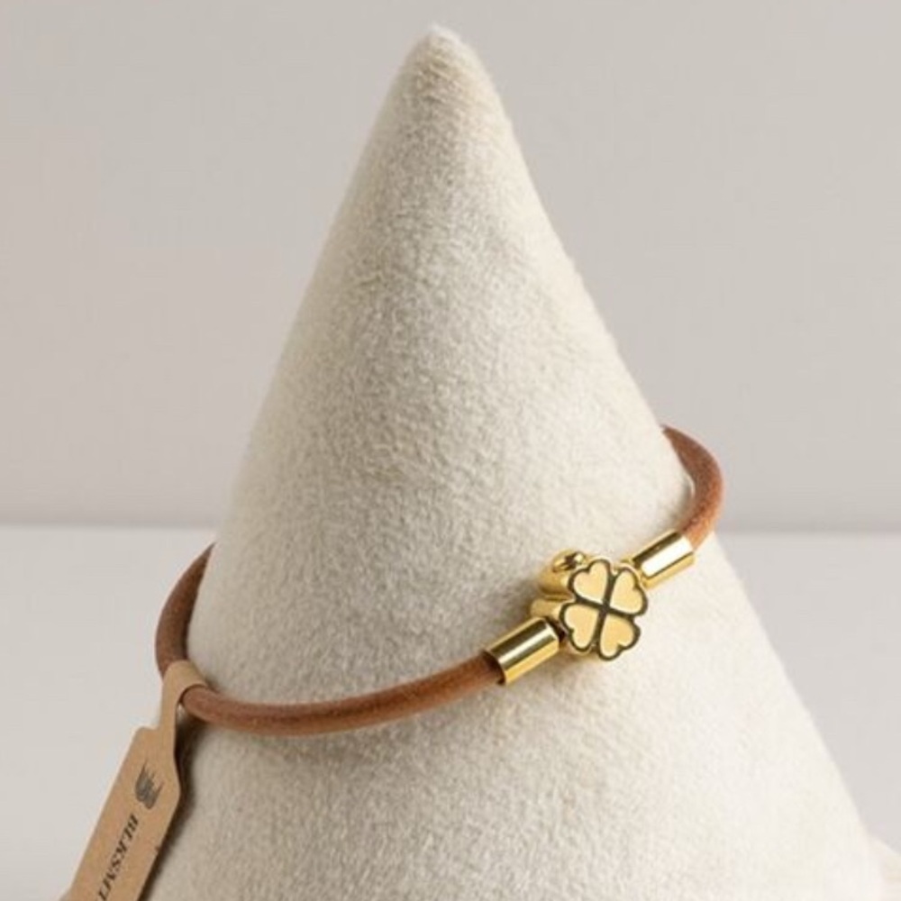 NWT four leaf clover 18k gold plated Gold and Tan Bracelet